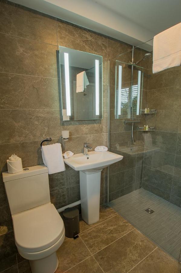 The Rooms At Cunningham'S - Adults Only Kildare Exteriör bild